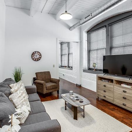 Ny Style Centric Loft With King Bed By Park Ave Διαμέρισμα Ρότσεστερ Εξωτερικό φωτογραφία