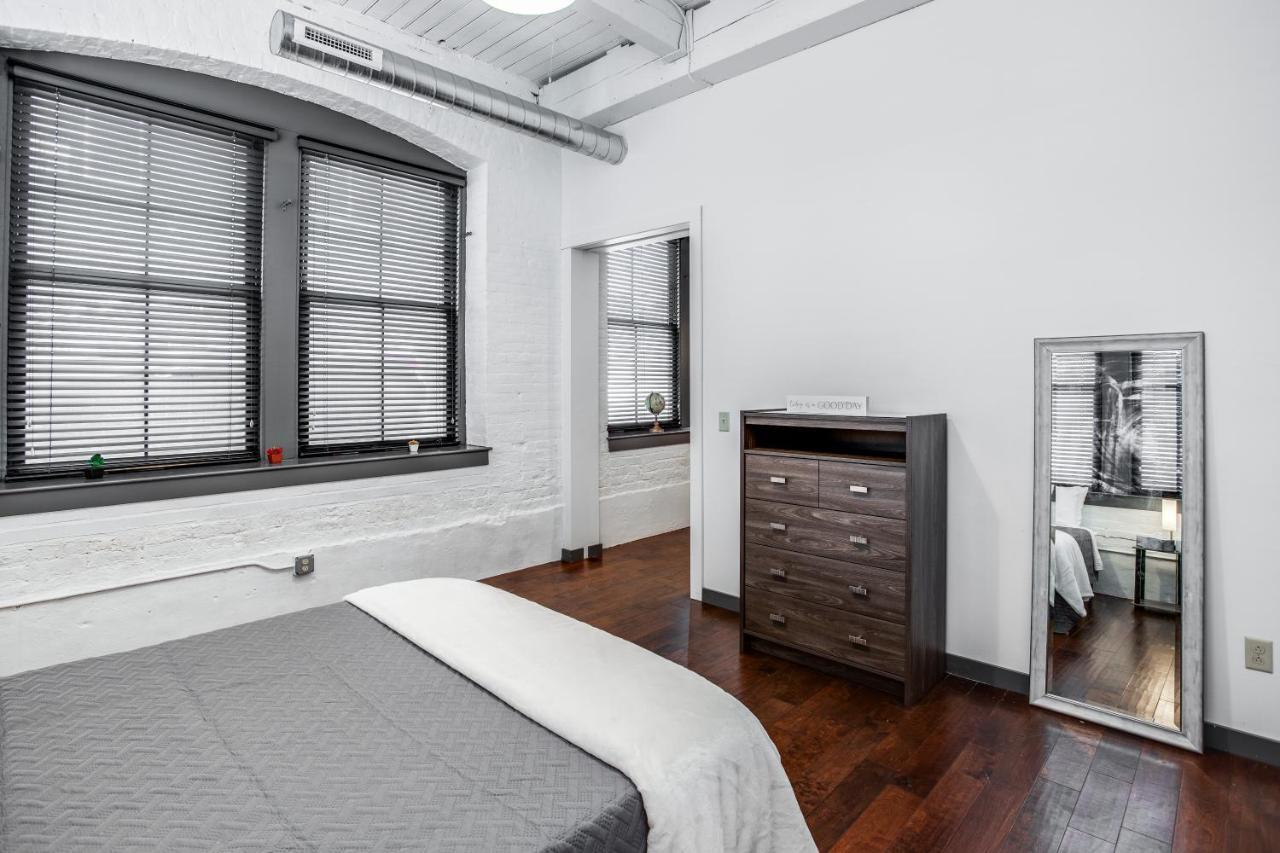 Ny Style Centric Loft With King Bed By Park Ave Διαμέρισμα Ρότσεστερ Εξωτερικό φωτογραφία