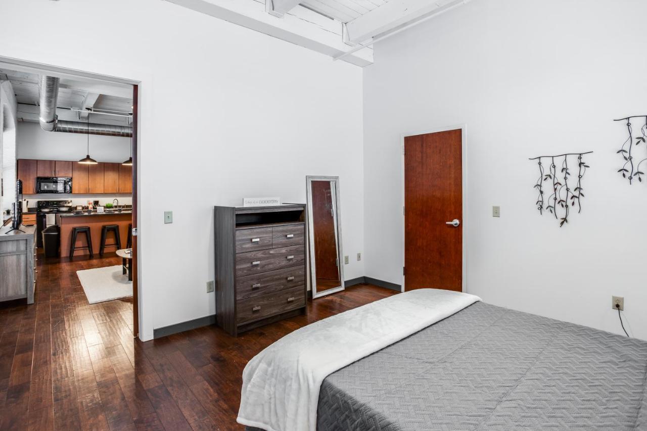 Ny Style Centric Loft With King Bed By Park Ave Διαμέρισμα Ρότσεστερ Εξωτερικό φωτογραφία